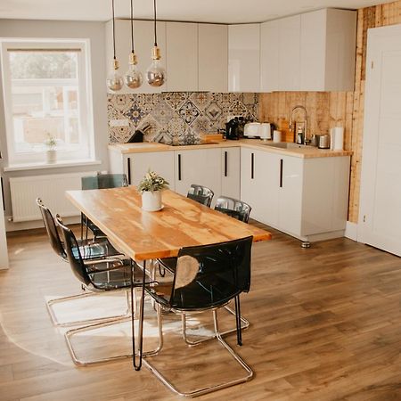 Vitola Apartamenti Kuldīga Exteriör bild